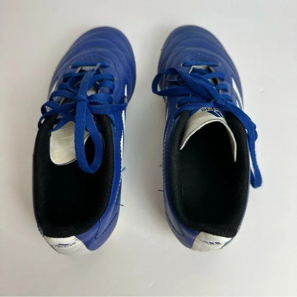 ❌SOLD❌Adidas Soccer Cleats Youth Boys Size 4 Blue White Outdoor Sports - Picture 4 of 11